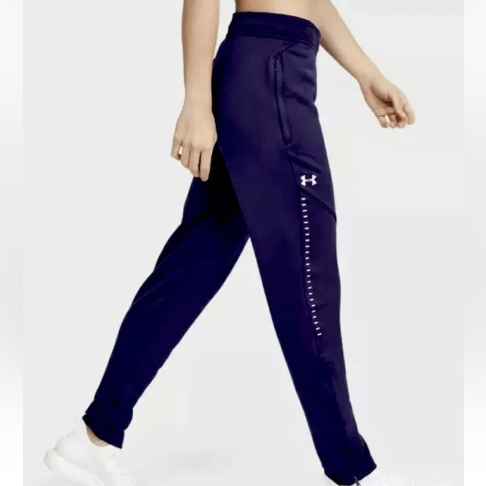 Under Armour Women's Coldgear Purple Joggers‎ Size Small